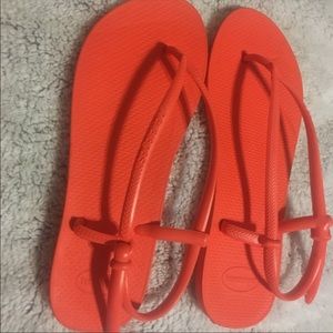 Orange Havaianas flip flops w/ back sandal strap